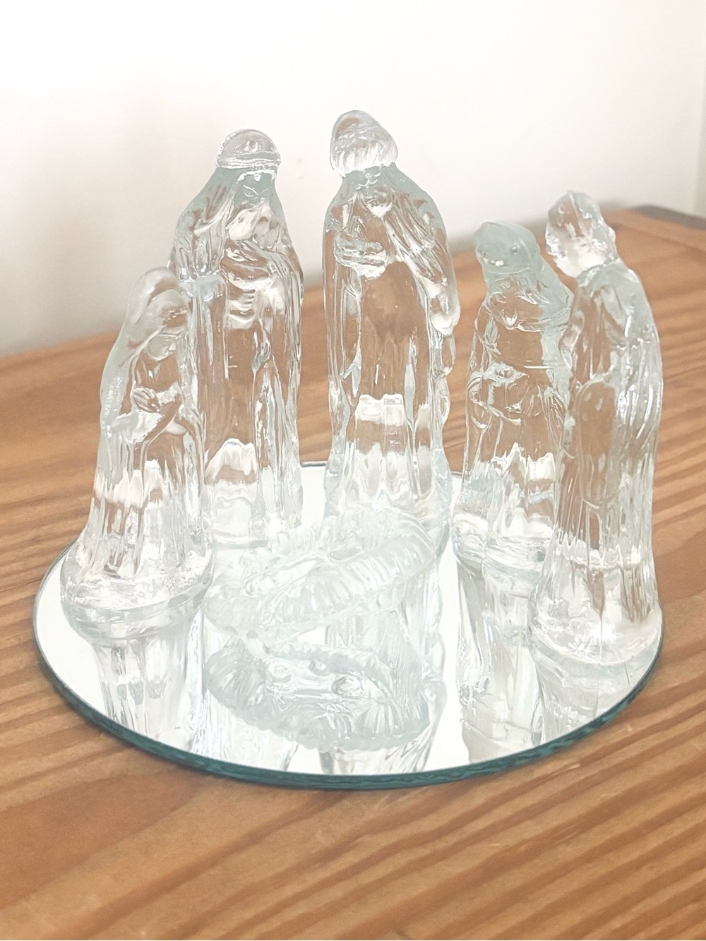 VTG Clear Glass Mirrored Nativity Set
